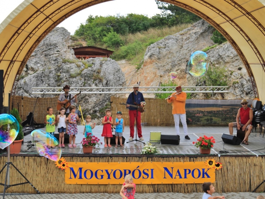 XII. Mogyorósi Napok