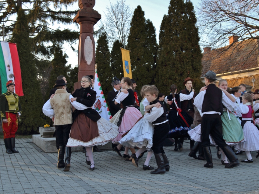 Az 1848-49-es forradalom és szabadságharc hagyomány-felelevenítő, történelmi megemlékezés