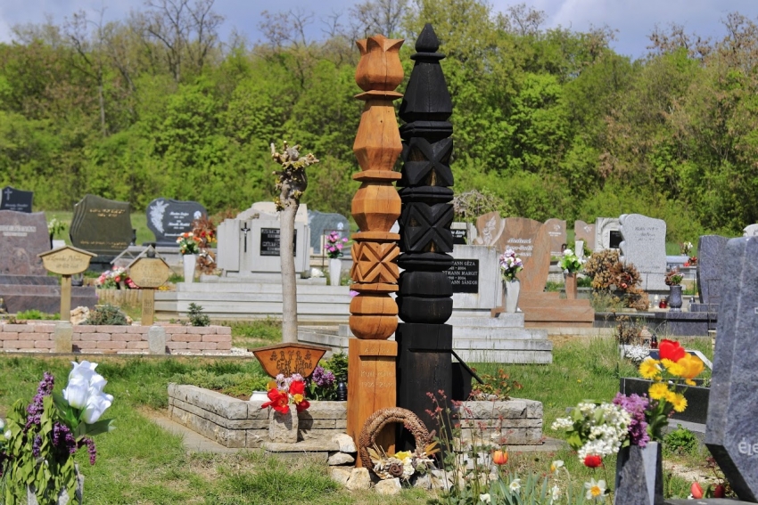 Ertl Pálné kopjafa avatás