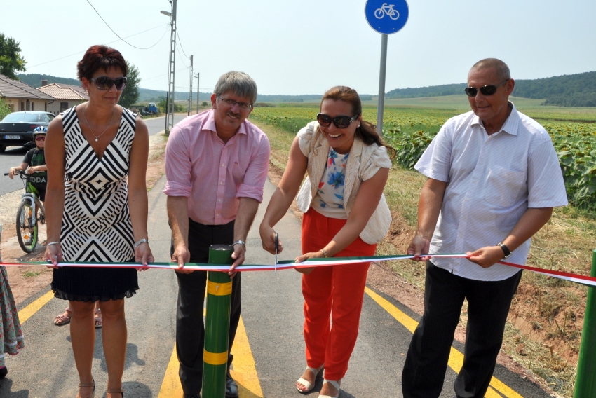 Kerékpáros turisztikai fejlesztés Balatonfűzfő-Litér-Szentkirályszabadja térségében