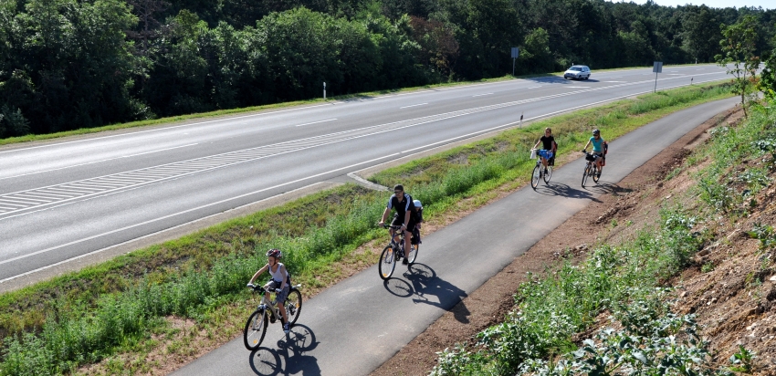 Kerékpáros turisztikai fejlesztés Balatonfűzfő-Litér-Szentkirályszabadja térségében